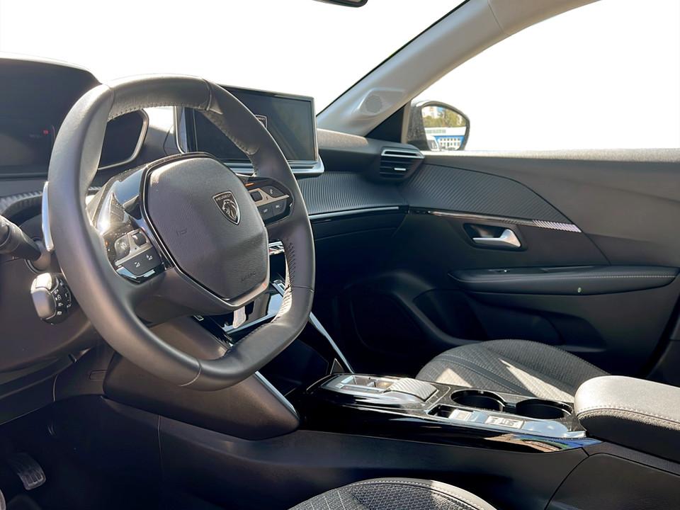 peugeot-208-2025-gasolina-1199cc