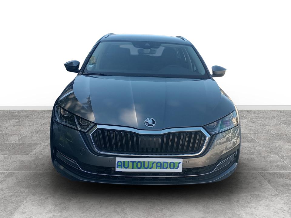 skoda-octavia-2024-hibrido-1395cc