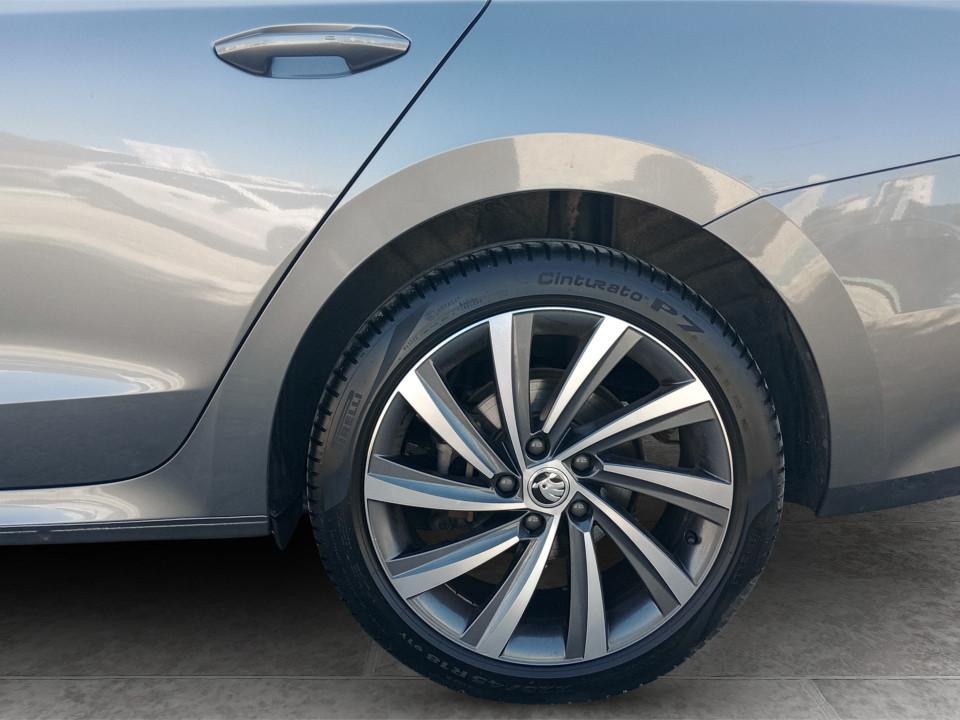 skoda-octavia-2024-hibrido-1395cc