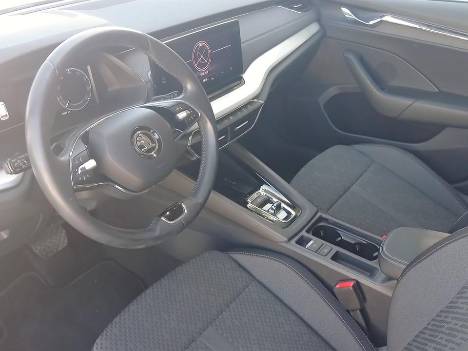 skoda-octavia-2024-hibrido-1395cc
