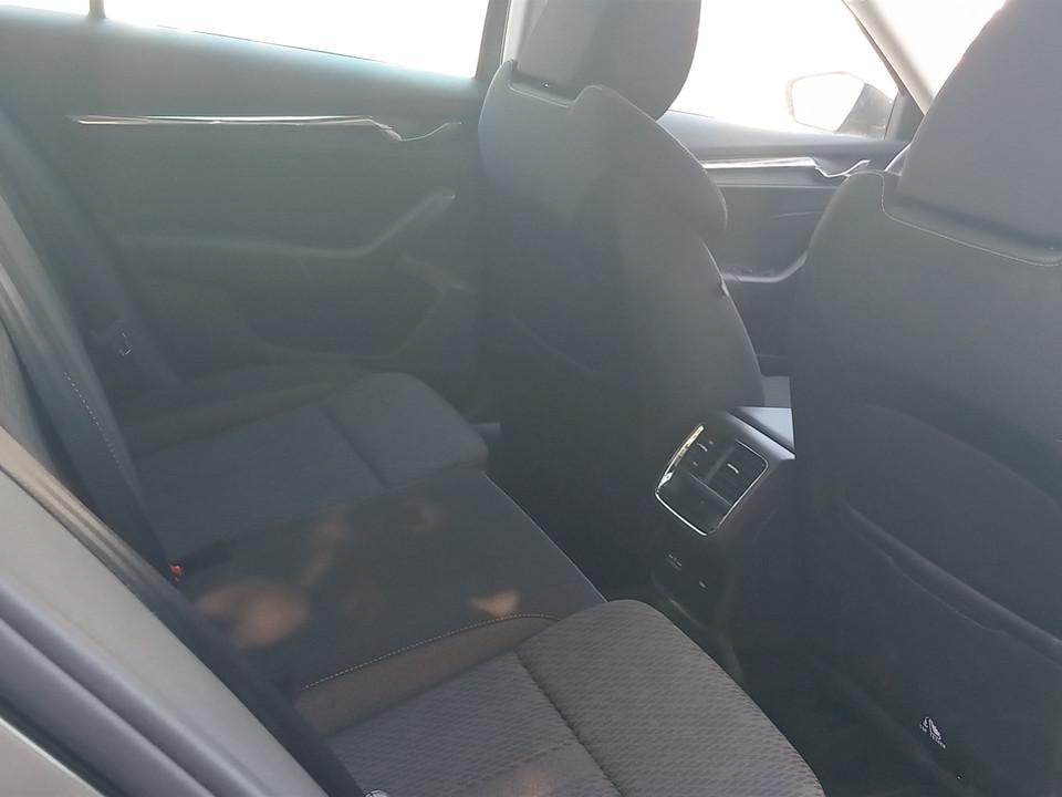 skoda-octavia-2024-hibrido-1395cc
