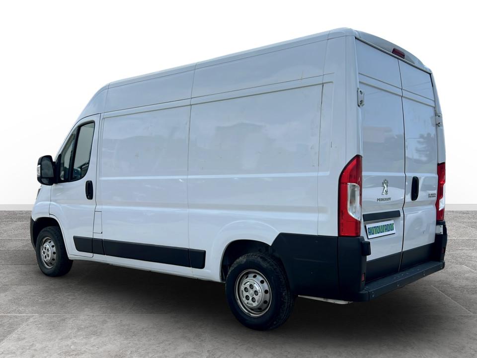 peugeot-boxer-2024-diesel-2184cc