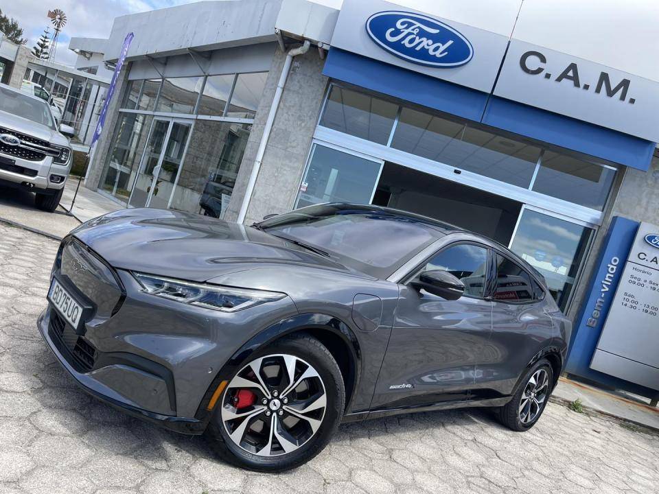 ford-mustang-mach-e-2023-eletrico-0cc