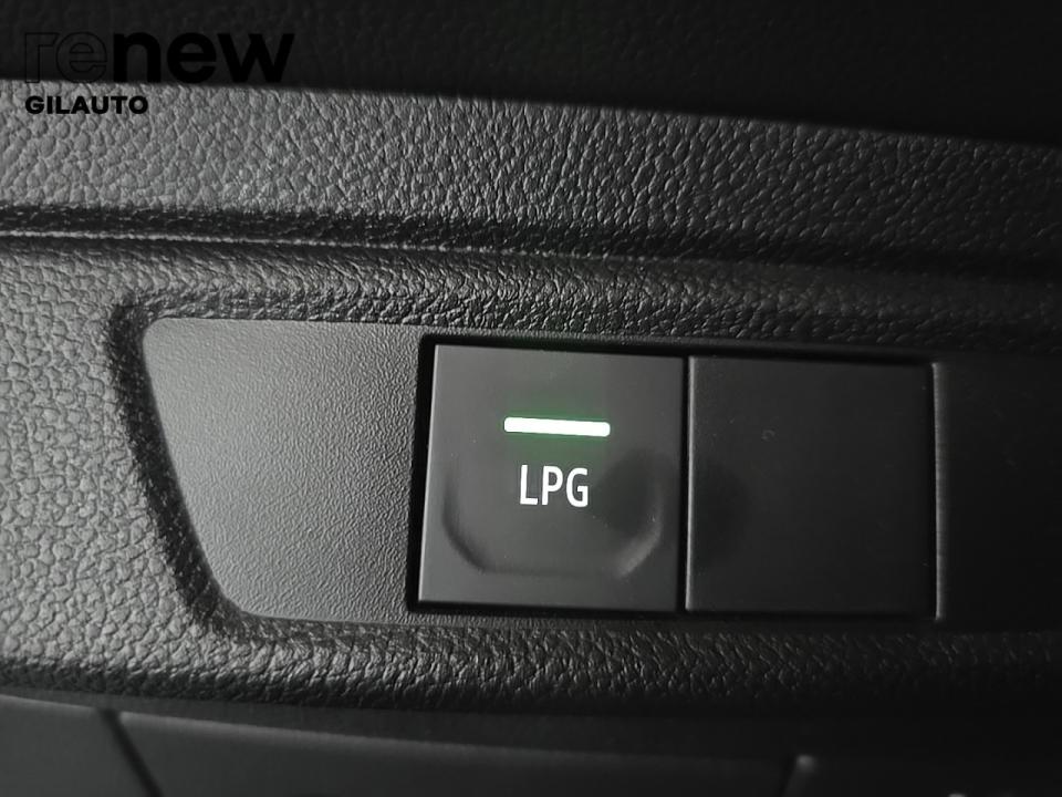 dacia-sandero-2024-gpl-1000cc