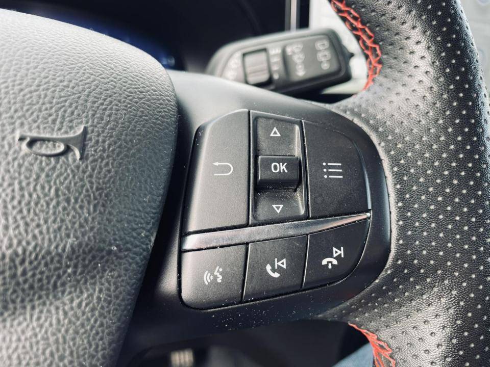 ford-focus-2023-gasolina-998cc
