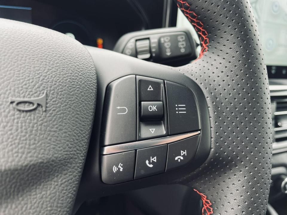 ford-focus-2025-gasolina-998cc