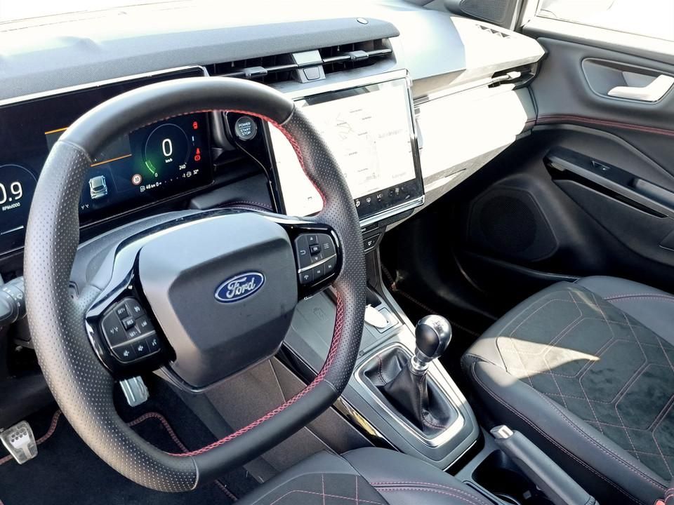 ford-puma-2025-gasolina-998cc