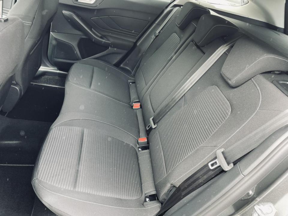 ford-focus-2025-gasolina-998cc