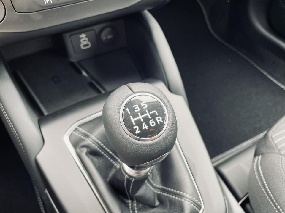 ford-focus-2025-gasolina-998cc