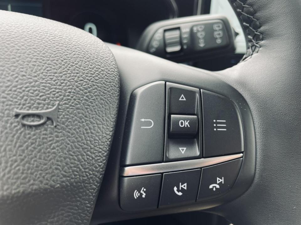 ford-focus-2025-gasolina-998cc