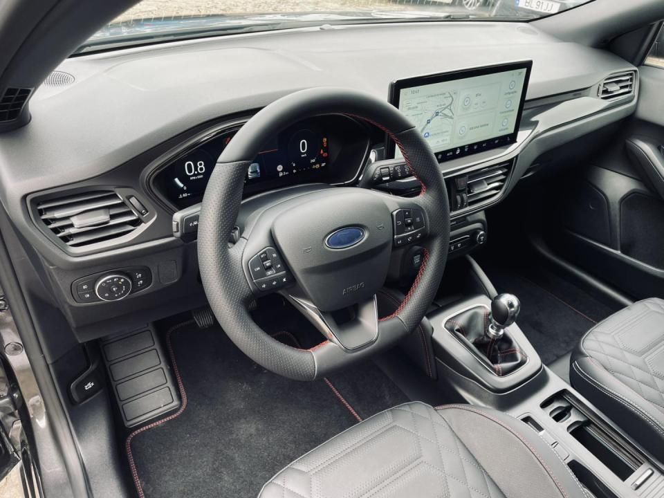 ford-focus-2025-gasolina-998cc