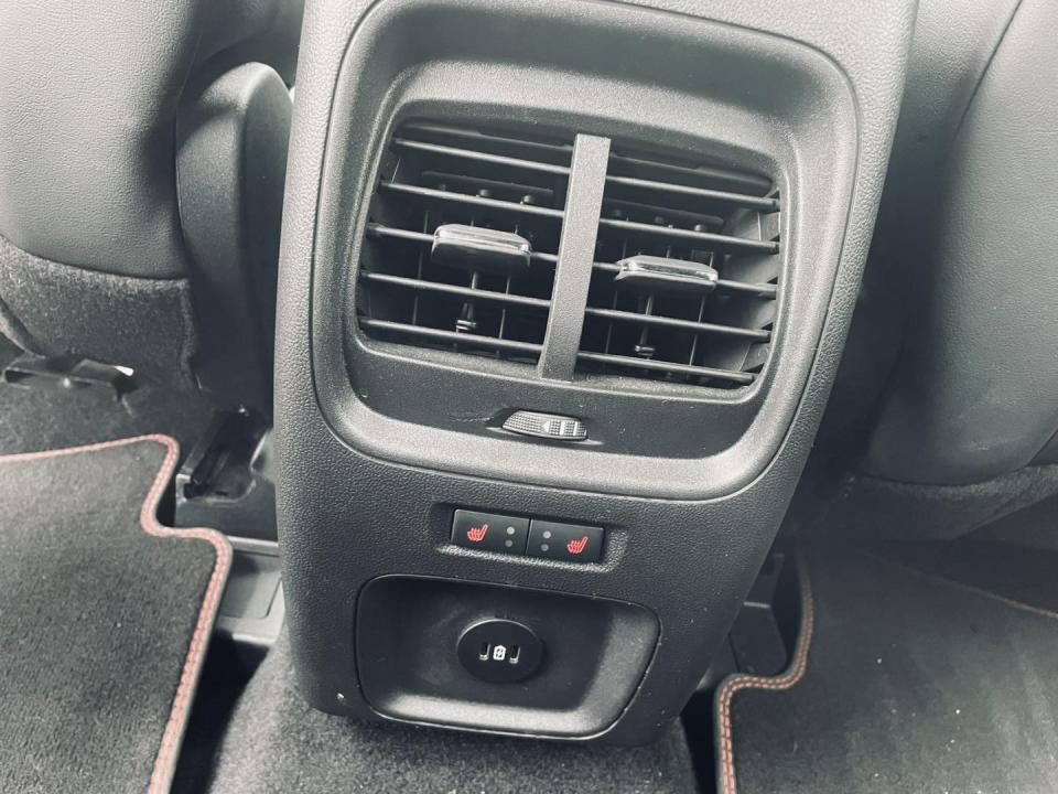 ford-kuga-2024-hibrido-2488cc