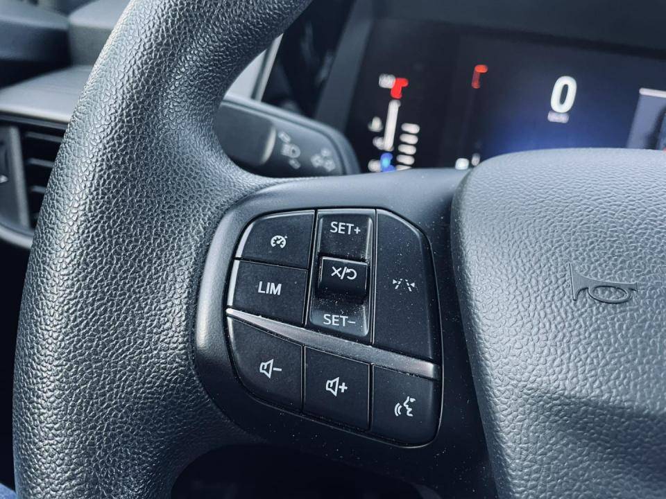 ford-transit-courier-2024-diesel-1499cc