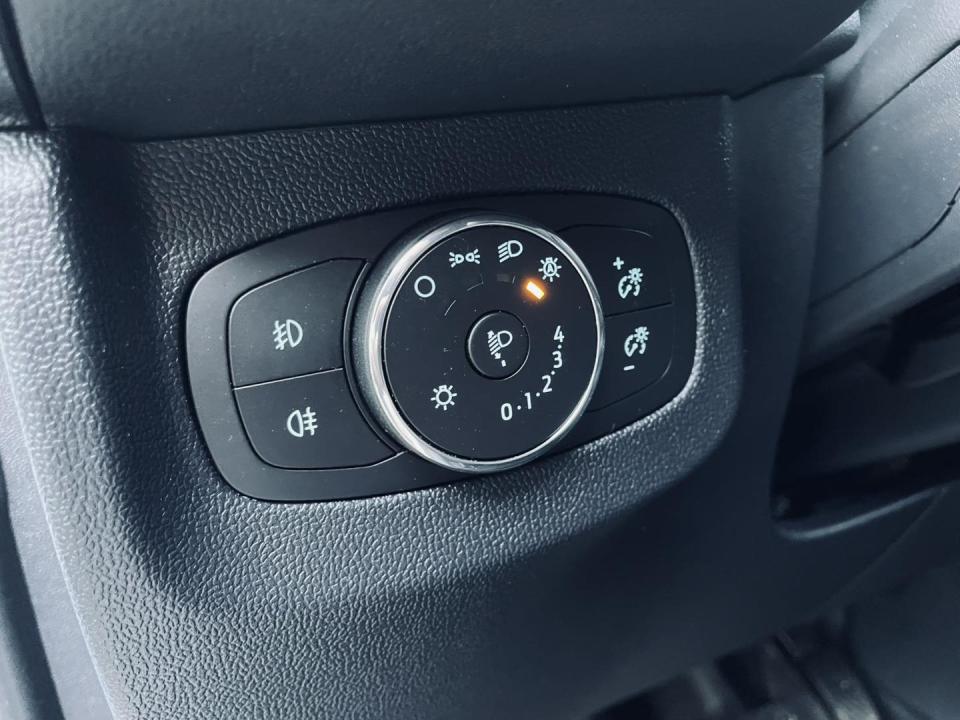 ford-transit-courier-2024-diesel-1499cc