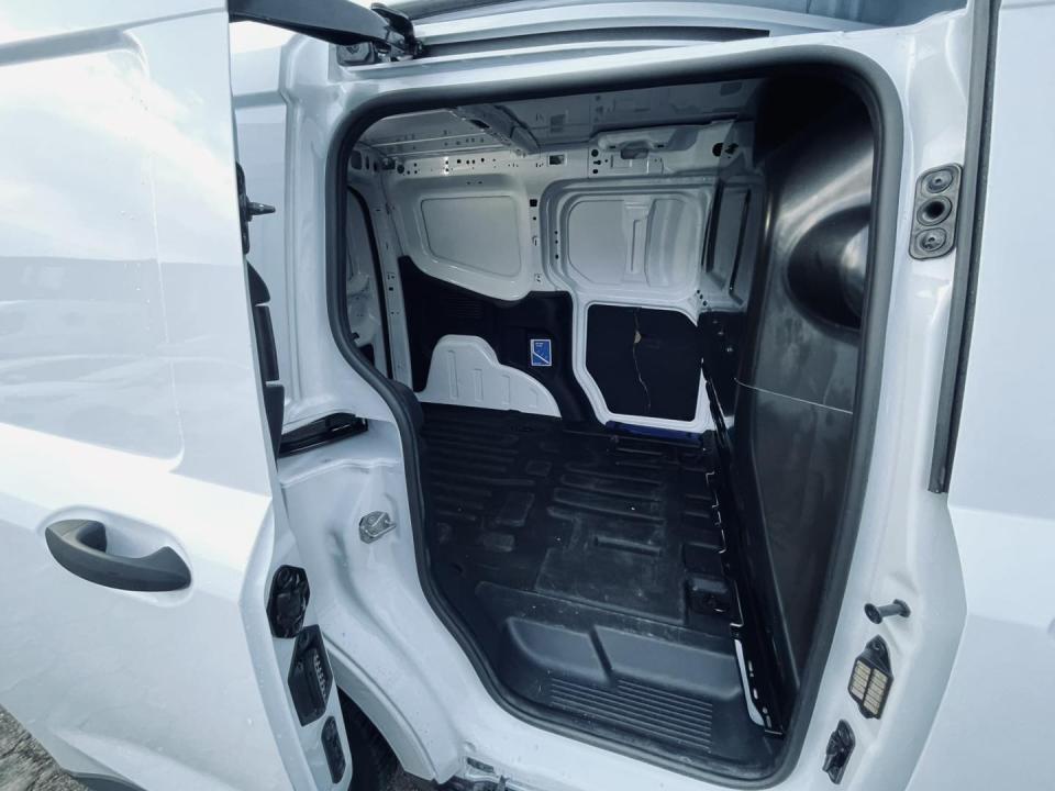 ford-transit-courier-2024-diesel-1499cc