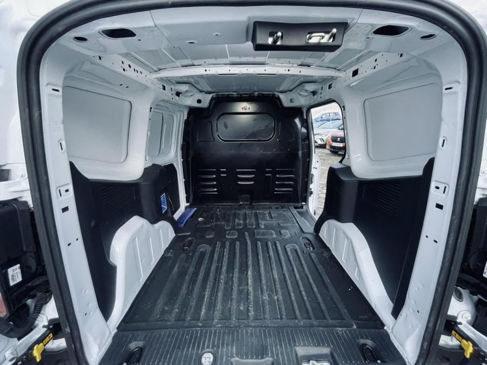 ford-transit-courier-2024-diesel-1499cc