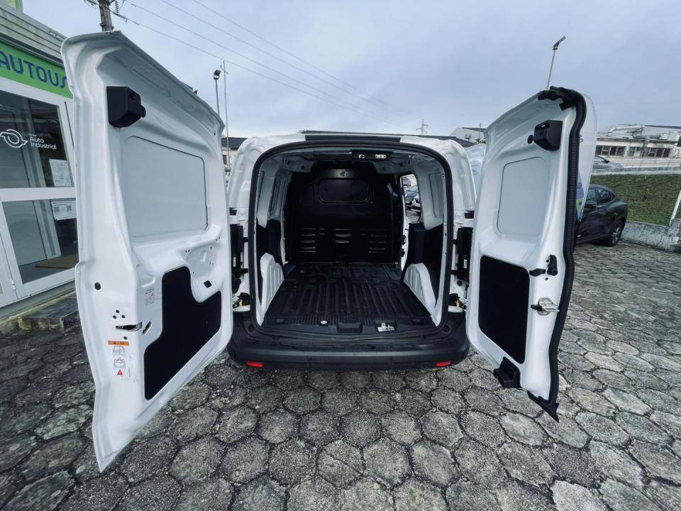 ford-transit-courier-2024-diesel-1499cc