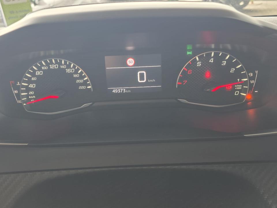 peugeot-208-2024-gasolina-1199cc