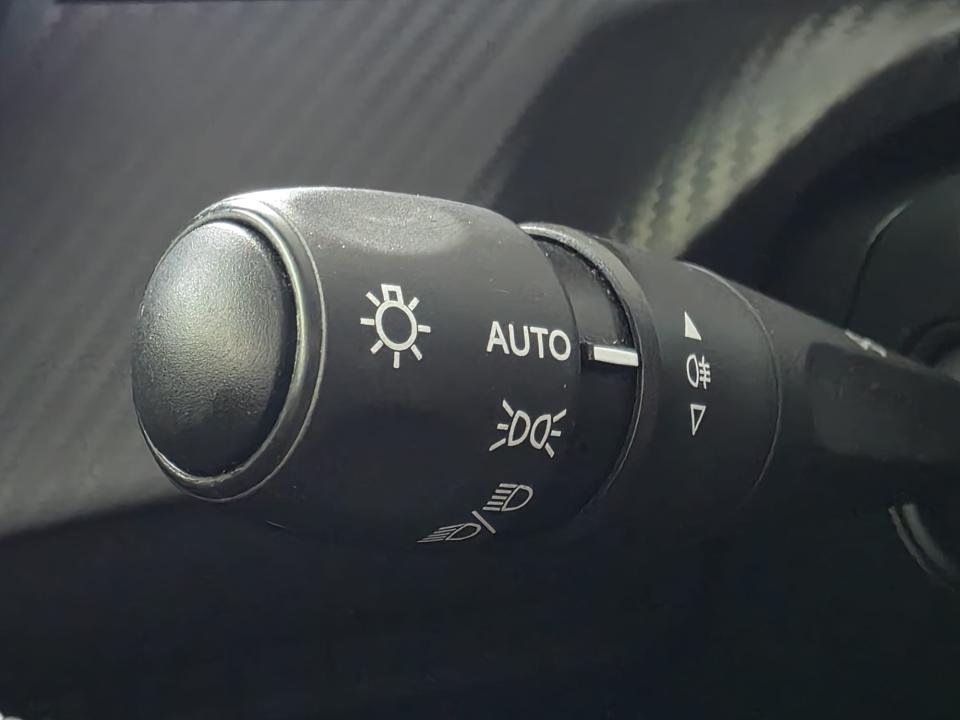 peugeot-208-2024-gasolina-1199cc