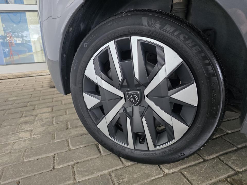 peugeot-208-2024-gasolina-1199cc