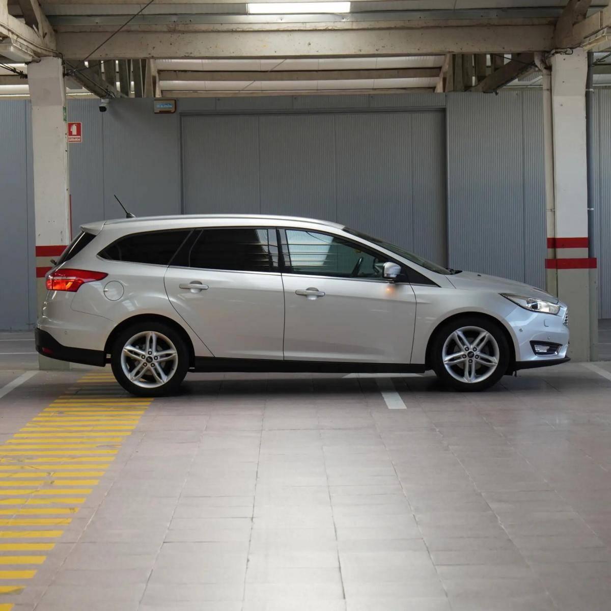 ford-focus-sw-2018-gasolina-998cc