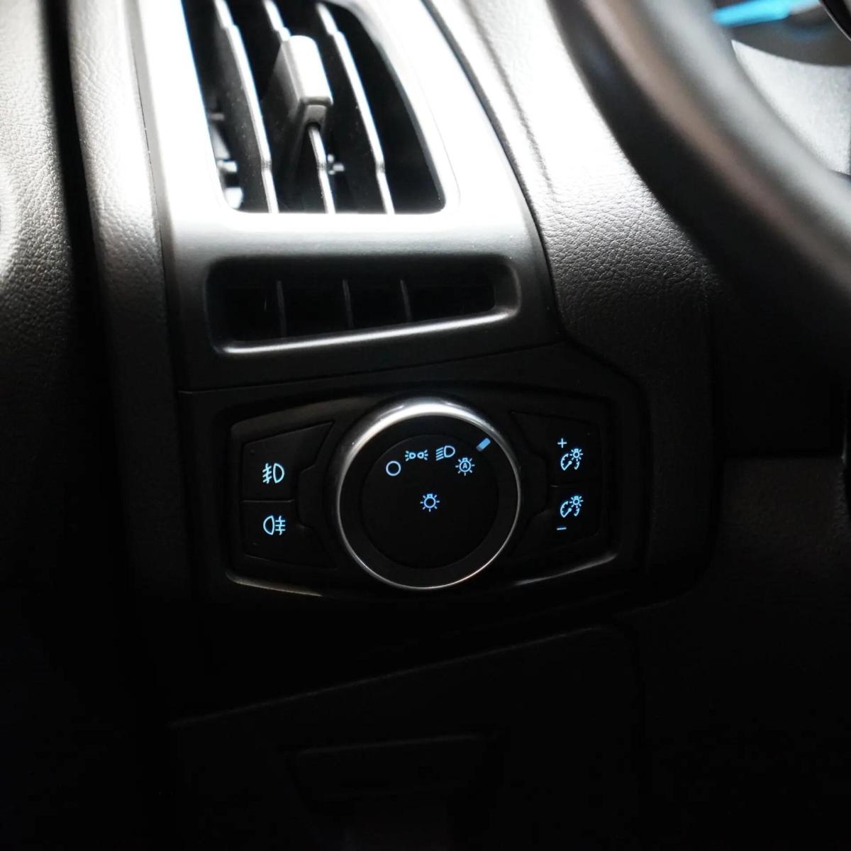 ford-focus-sw-2018-gasolina-998cc