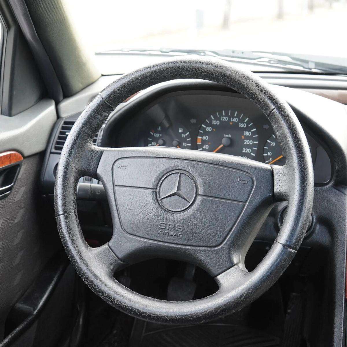 mercedes-benz-classe-c-c-200-1994-diesel-1997cc