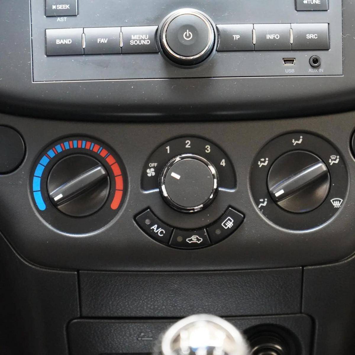 chevrolet-aveo-2009-gasolina-1206cc