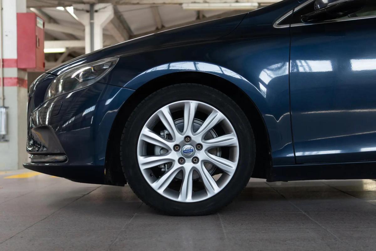 volvo-v40-2013-diesel-1560cc