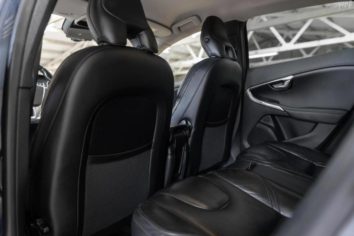 volvo-v40-2013-diesel-1560cc