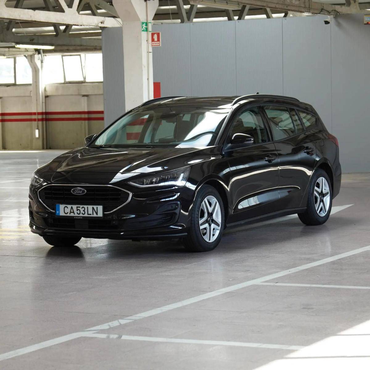 ford-focus-sw-2023-diesel-1499cc