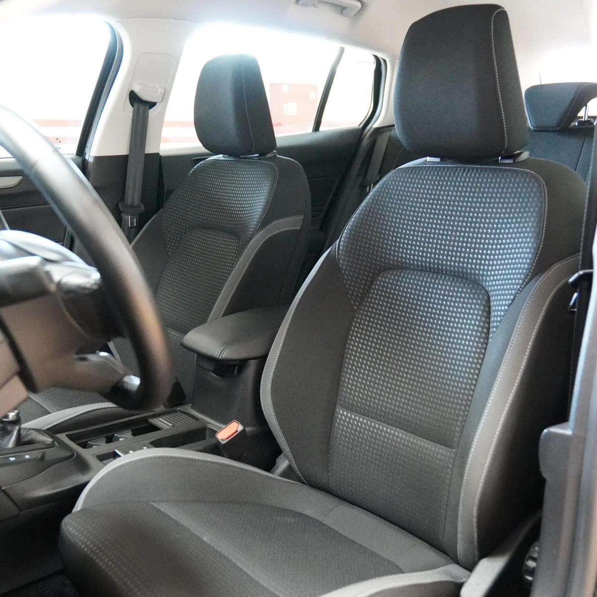 ford-focus-sw-2023-diesel-1499cc