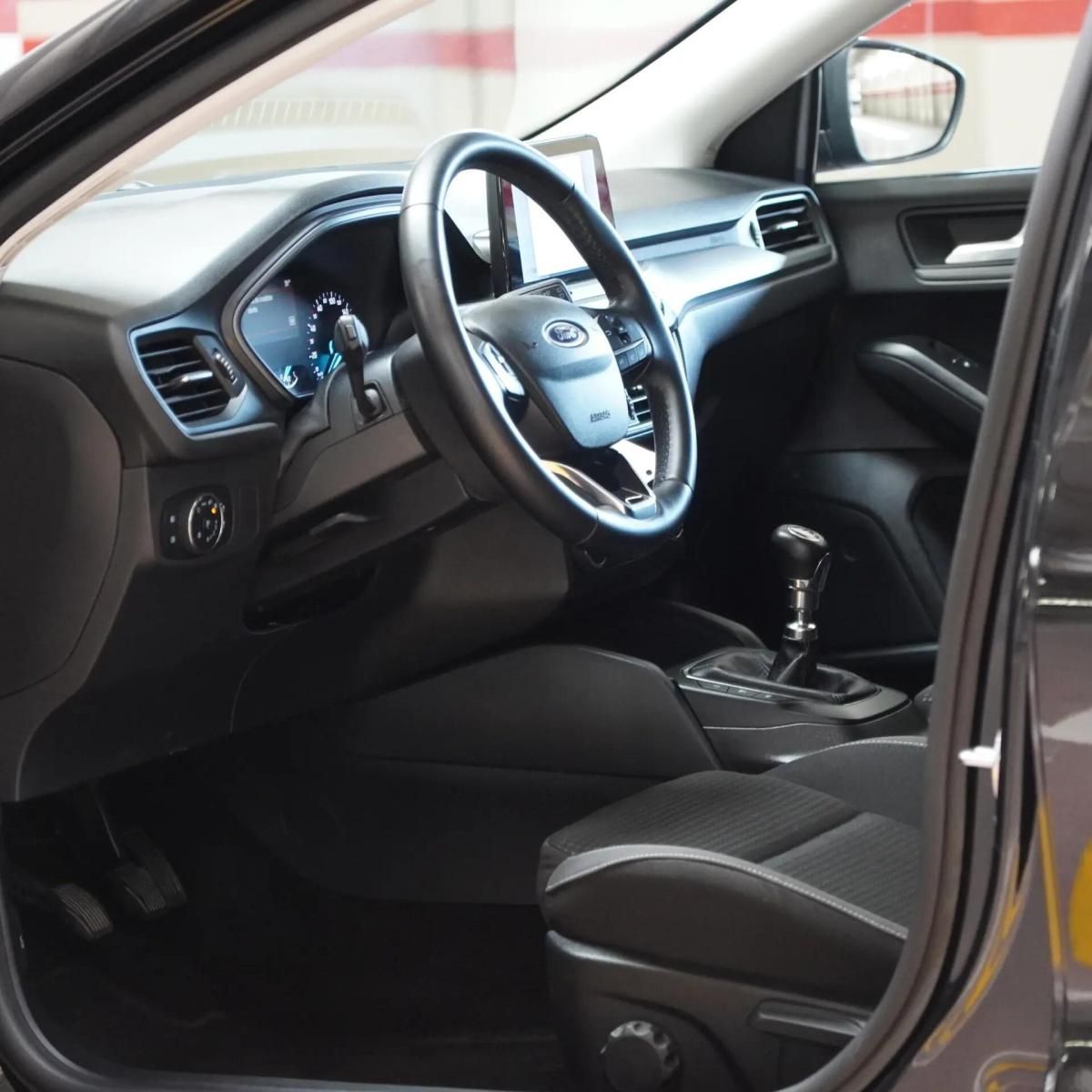 ford-focus-sw-2023-diesel-1499cc