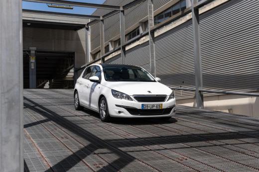 peugeot-308-2015-diesel-1560cc