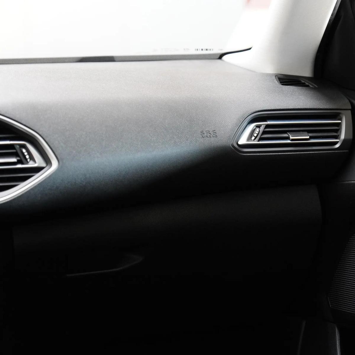peugeot-308-2015-diesel-1560cc