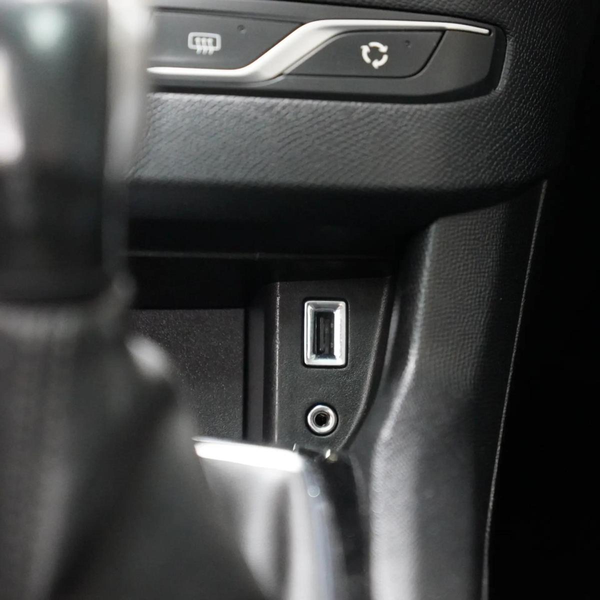 peugeot-308-2015-diesel-1560cc