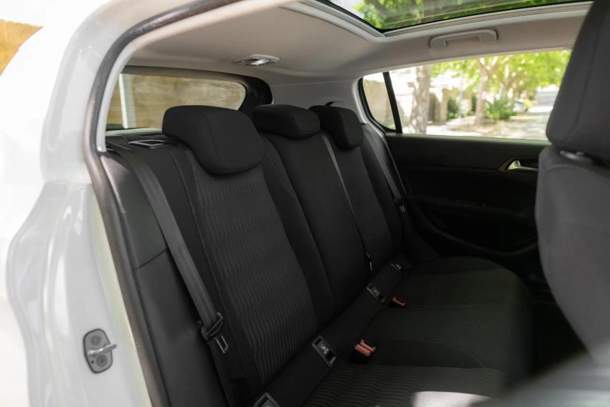 peugeot-308-2015-diesel-1560cc
