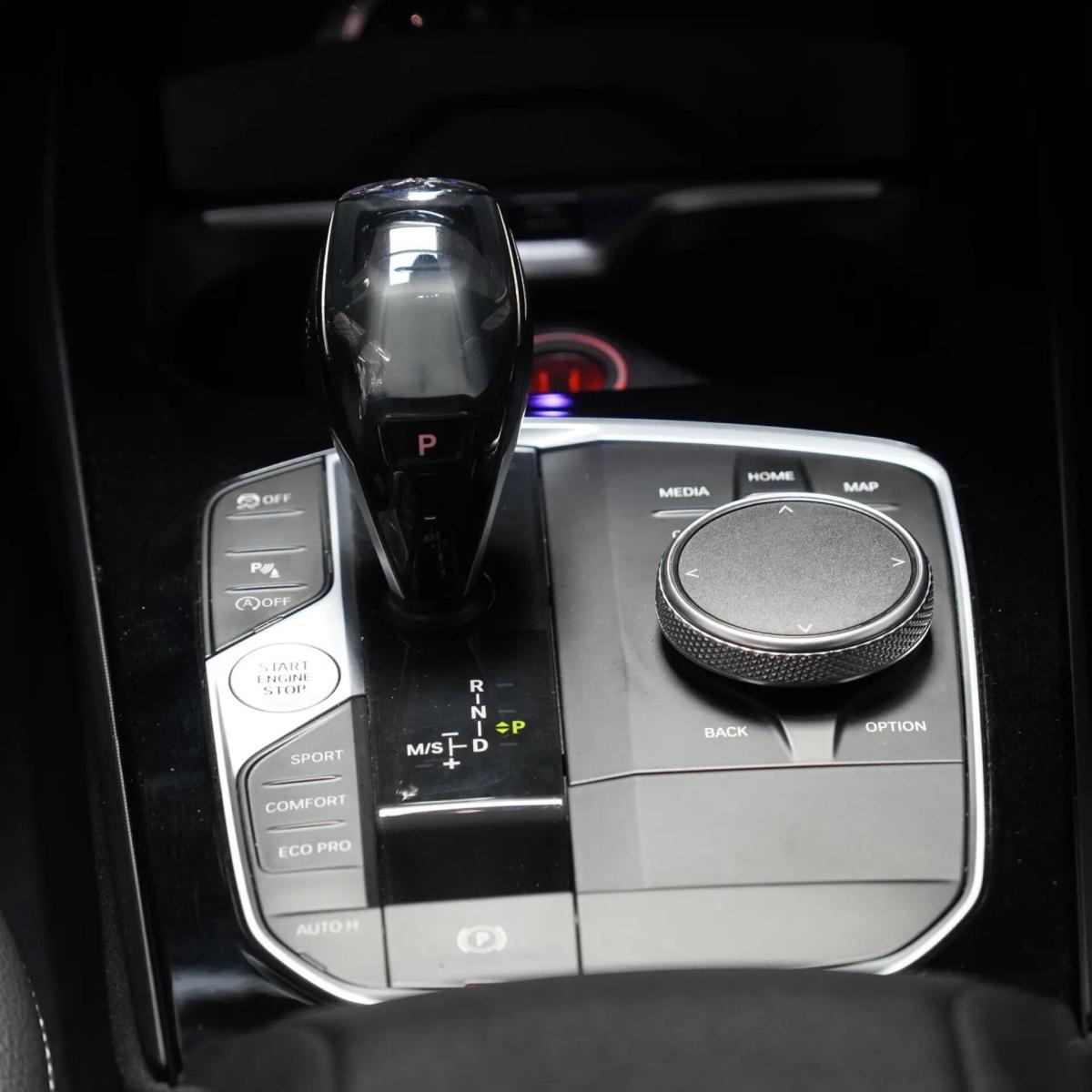 bmw-serie-1-116i-2020-gasolina-1499cc