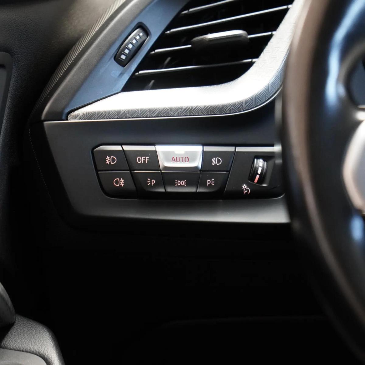 bmw-serie-1-116i-2020-gasolina-1499cc