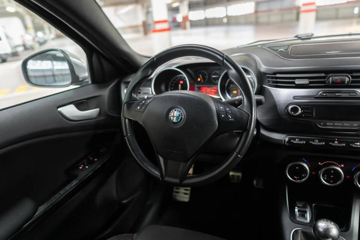 alfa-romeo-giulietta-2010-diesel-1598cc
