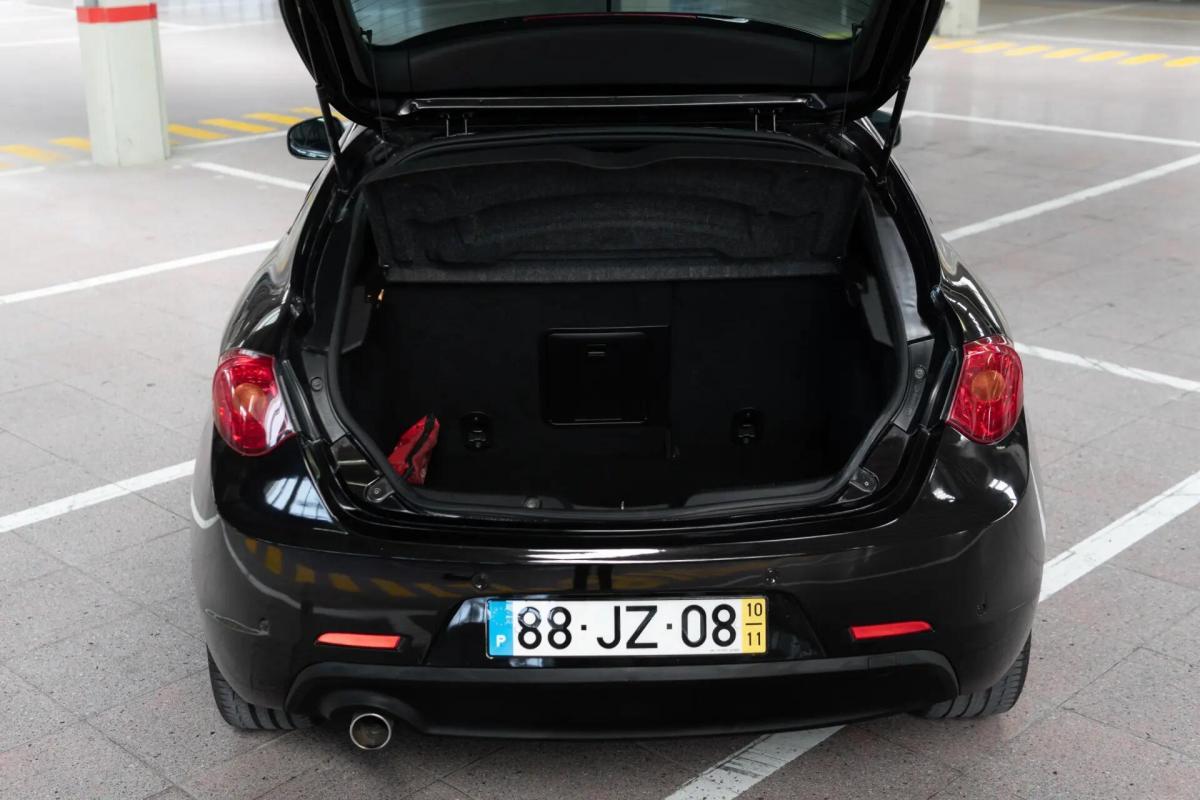 alfa-romeo-giulietta-2010-diesel-1598cc
