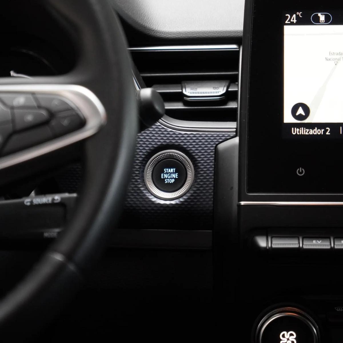renault-arkana-2023-hibrido-a-gasolina-1598cc