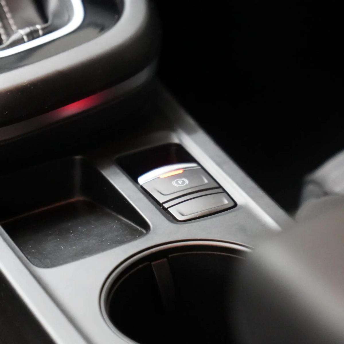 renault-arkana-2023-hibrido-a-gasolina-1598cc