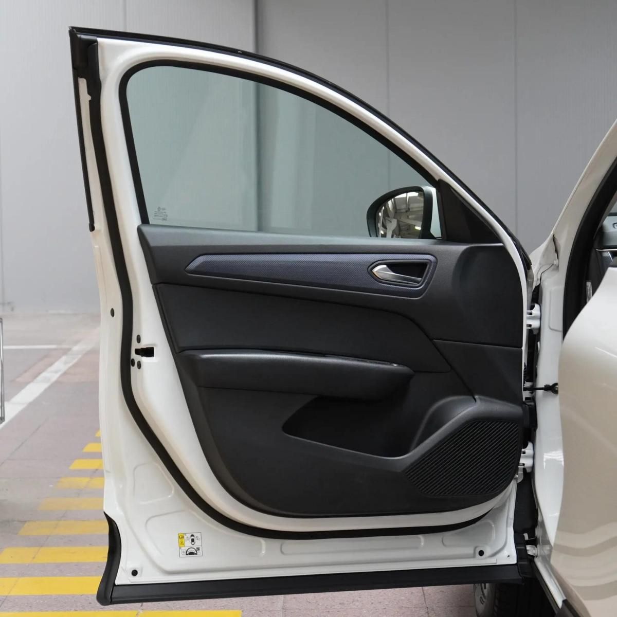 renault-arkana-2023-hibrido-a-gasolina-1598cc