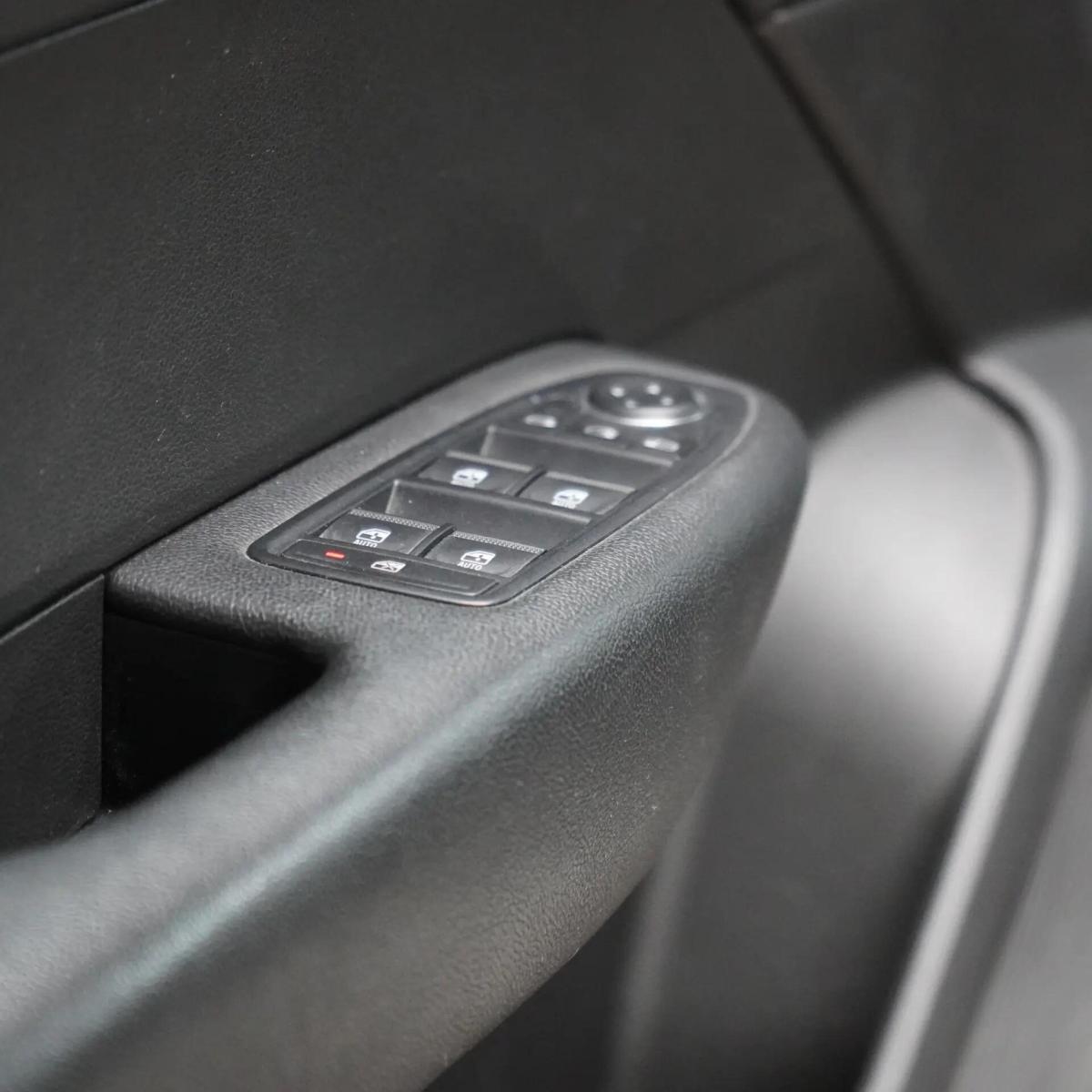 renault-arkana-2023-hibrido-a-gasolina-1598cc
