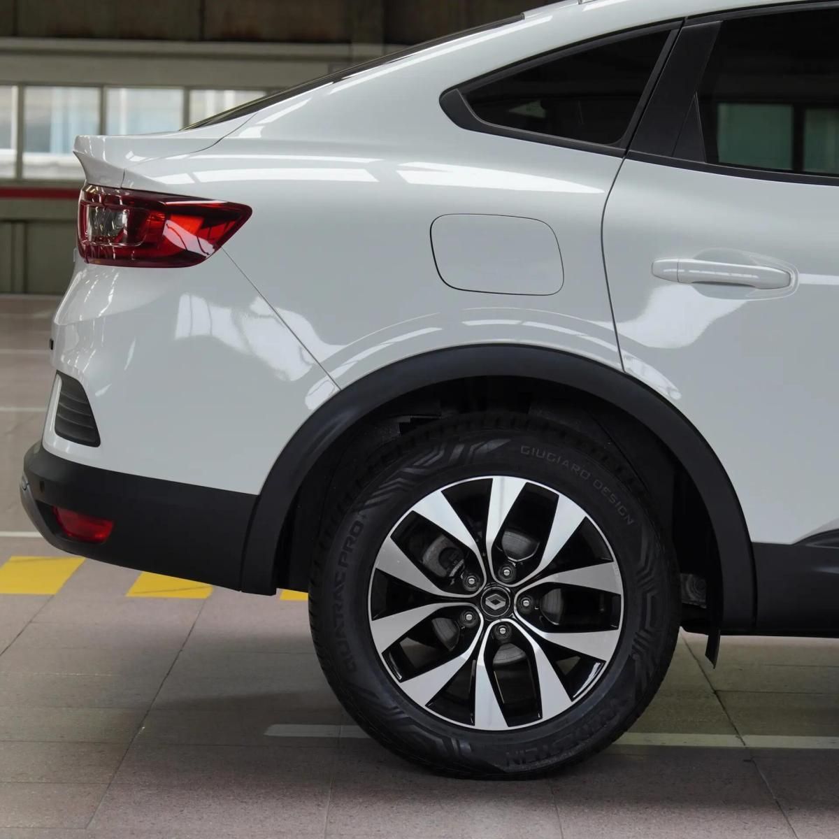 renault-arkana-2023-hibrido-a-gasolina-1598cc