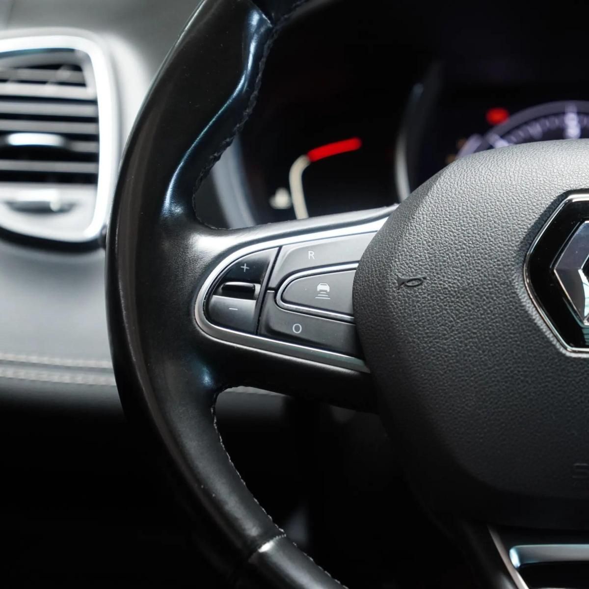 renault-grand-scenic-2019-diesel-1749cc