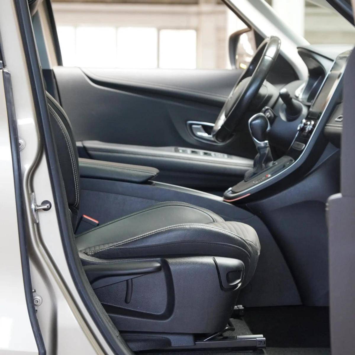 renault-grand-scenic-2019-diesel-1749cc