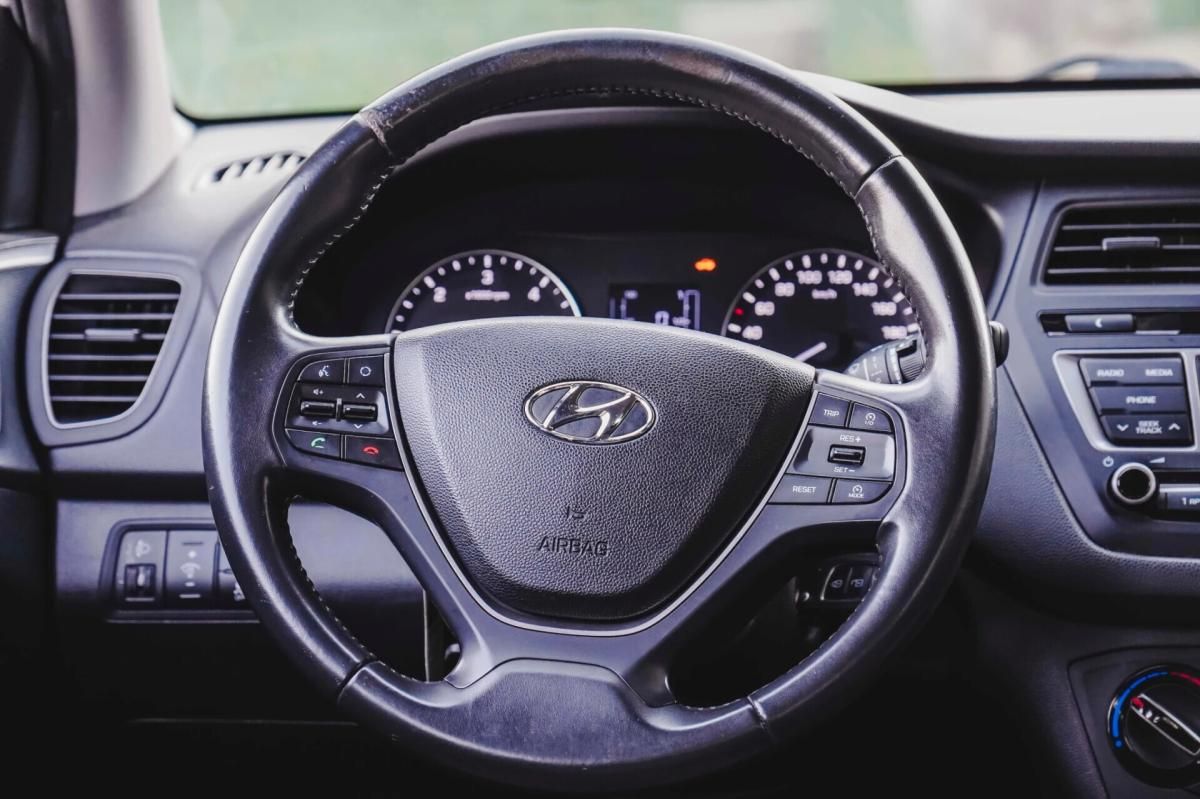 hyundai-i10-2017-diesel-1120cc