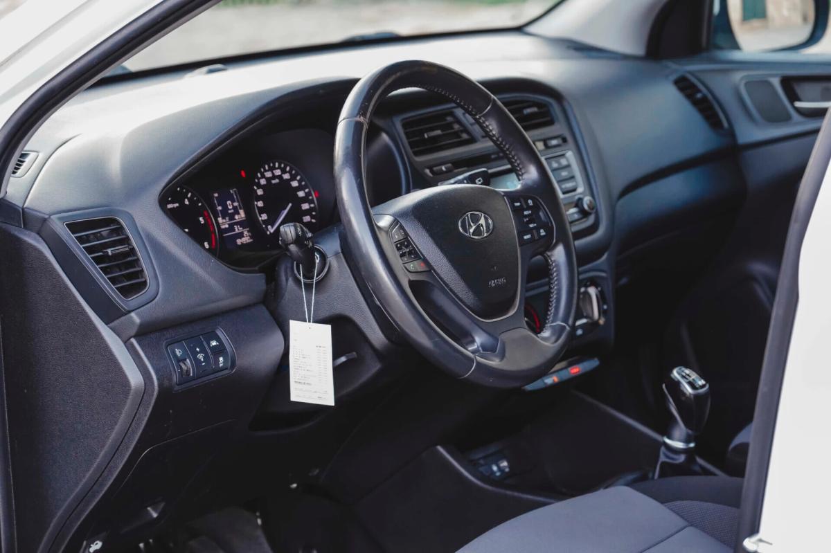 hyundai-i10-2017-diesel-1120cc
